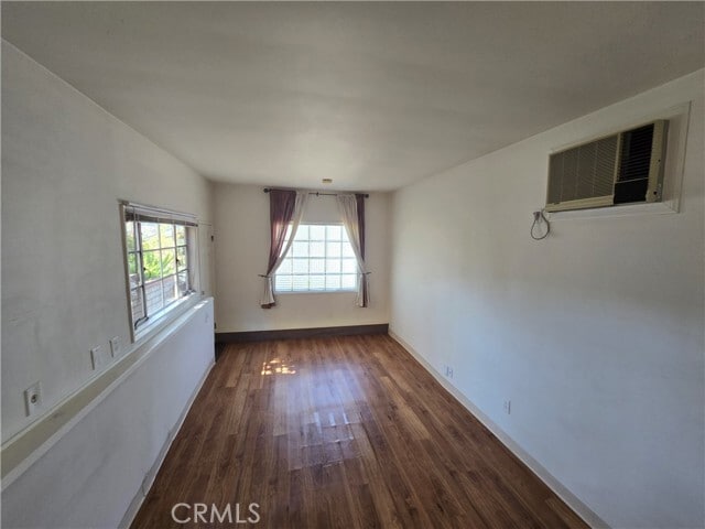 Building Photo - 1210 Tyler St