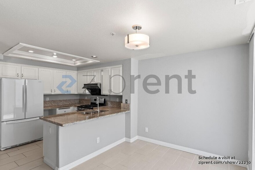 Building Photo - 437 Camille Cir