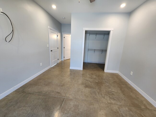 Building Photo - 1309 3rd St NW