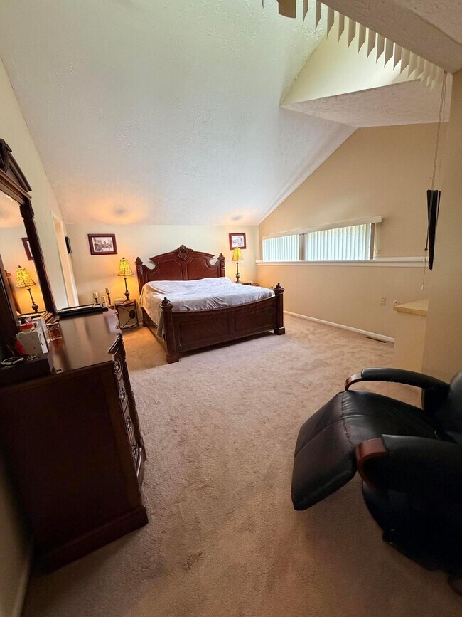 Building Photo - 8226 Glencree Pl