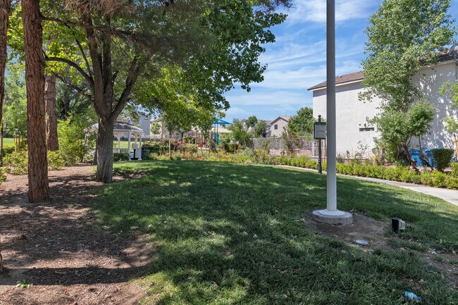 Building Photo - 1568 Lamplight Village Ln