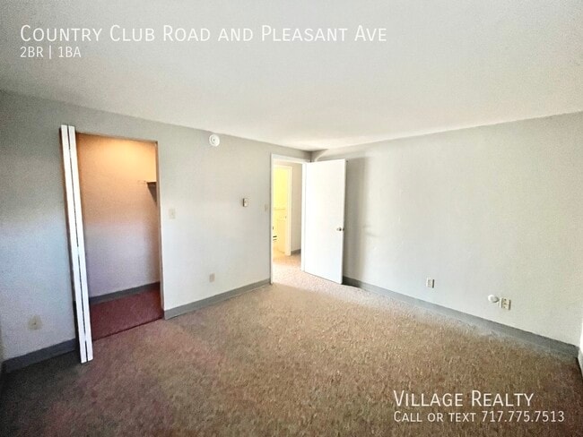 Building Photo - 605 Country Club Rd