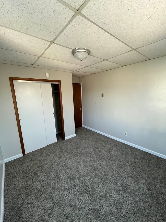 Building Photo - Utilities included!