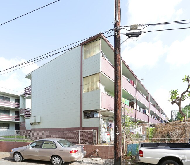 Building Photo - Kalihi Garden