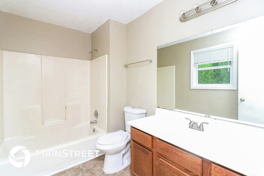 Building Photo - 2434 Wood Meadows Dr