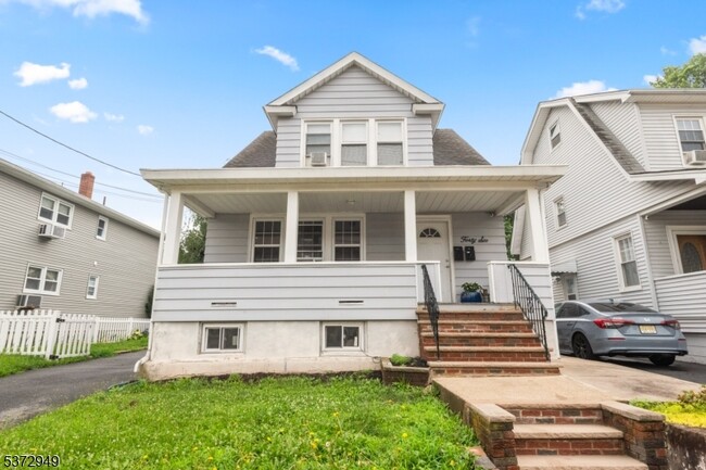 Building Photo - 46 Bellevue Ave