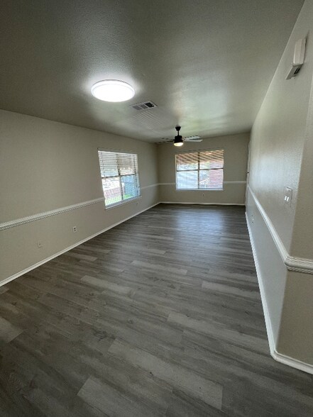 Building Photo - 754 Sonesta Dr