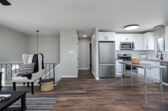 Building Photo - 1409 Orchid Ct