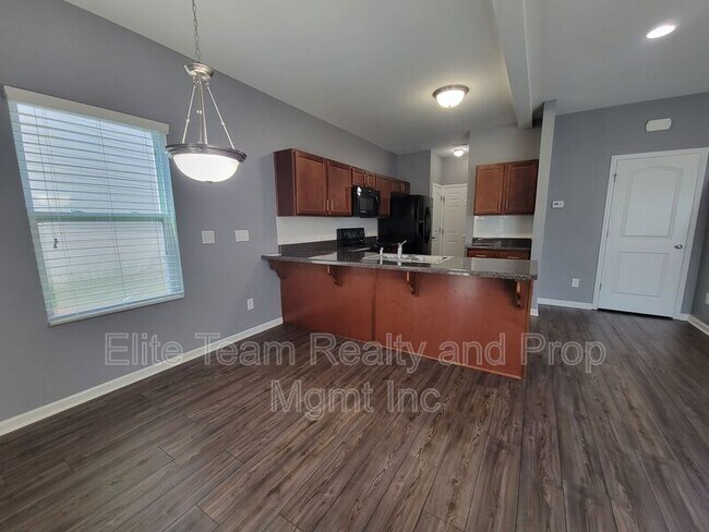 Building Photo - 1349 Haestad Ct