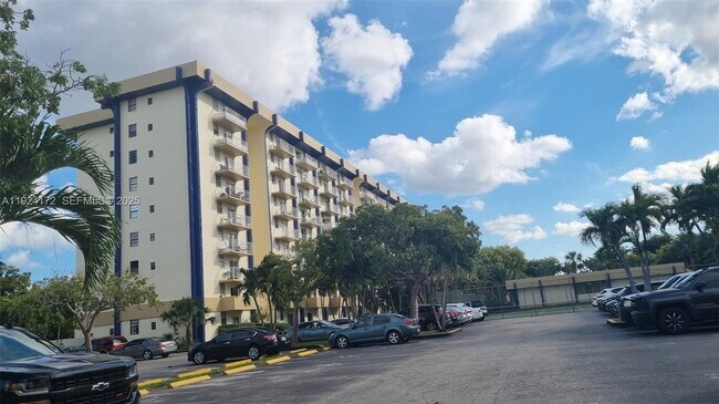 Building Photo - 4550 NW 9th St