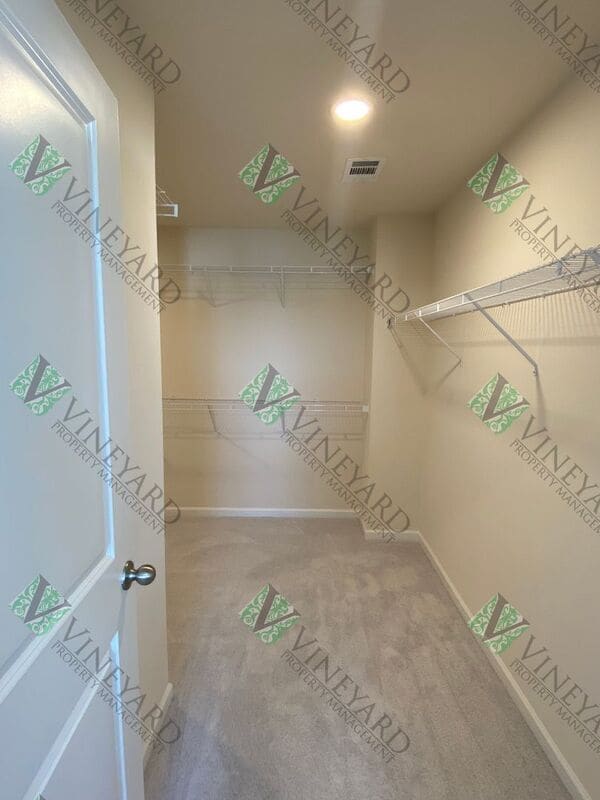 Building Photo - 4530 Seacliff Ct