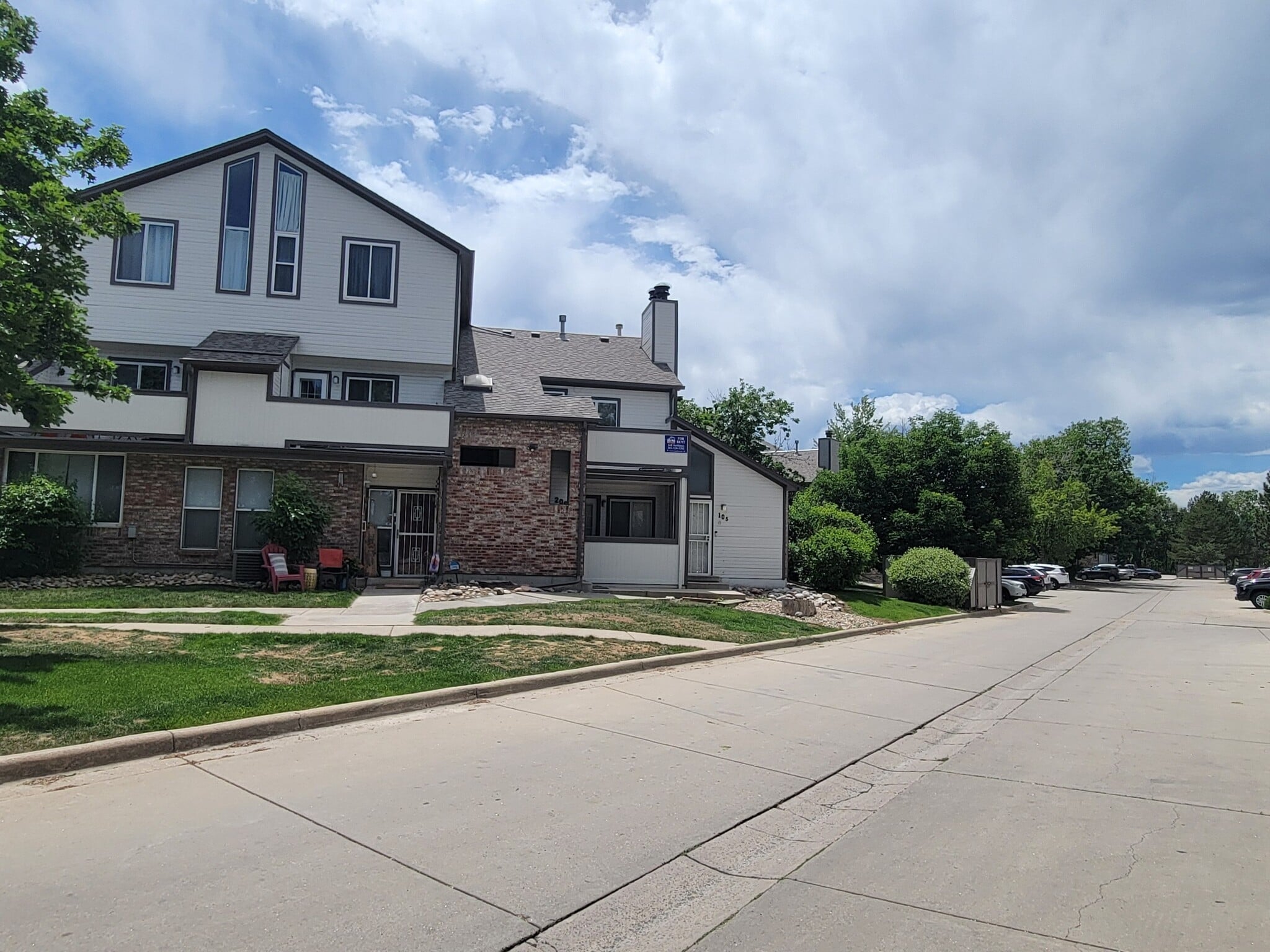Building Photo - 4921 Garrison St