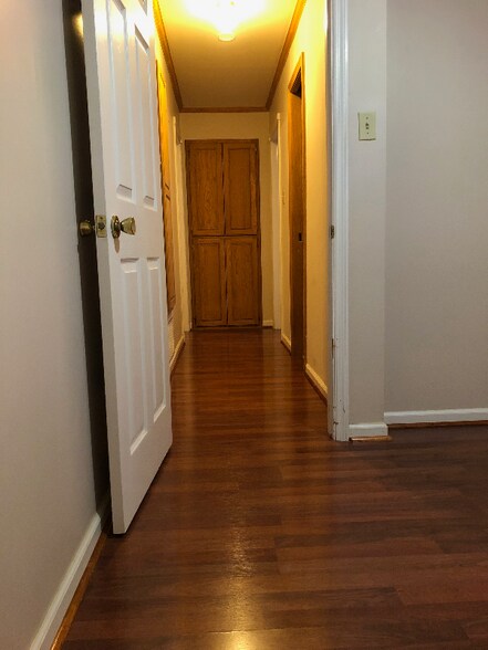 Building Photo - 506 K St
