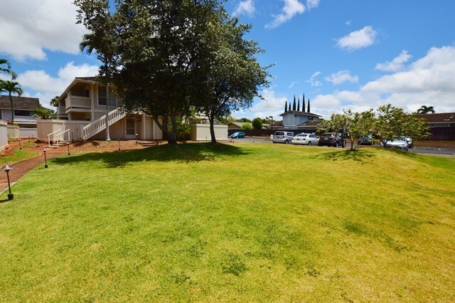 Building Photo - Waipio Gentry Pulua - 2 bed, 1 bath, 2 par...