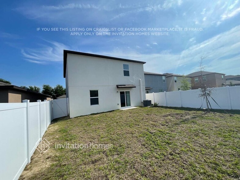 Building Photo - 302 Rain Lily Ave