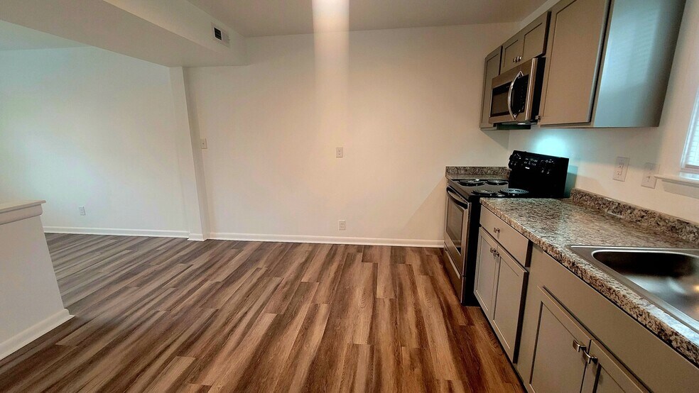Building Photo - 1516 W Clara Dr