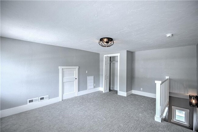 Building Photo - 1118 NW 33rd St