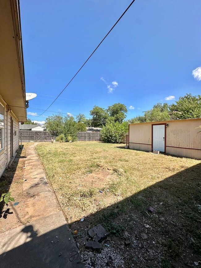 Building Photo - COMING SOON - Large 4 Bedroom Santa Rita H...