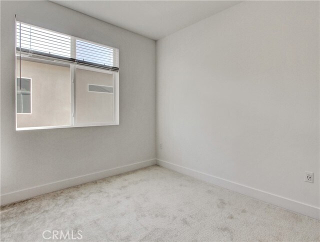 Building Photo - 230 Sora