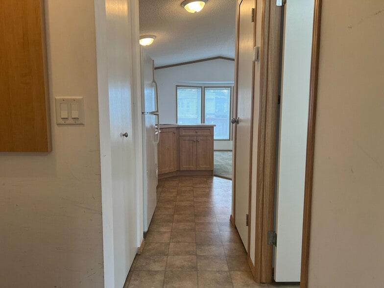 Building Photo - 1200 Lincoln St