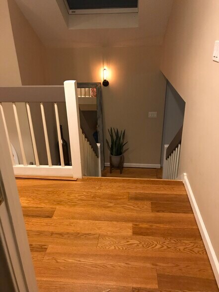 Building Photo - 1 Common Dr