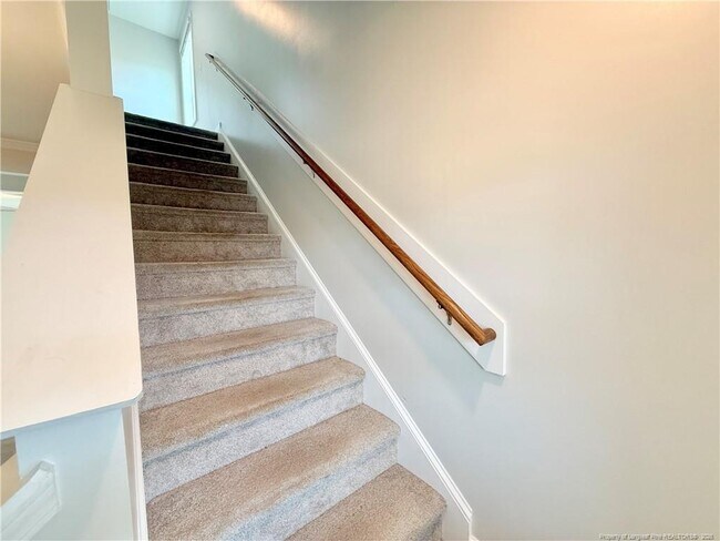 Building Photo - 39 Princelet Pt