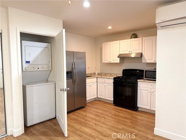 Building Photo - 22942 Cass Ave