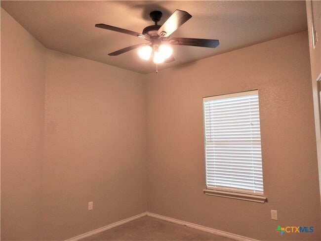 Building Photo - 1071 Carolyn Cove