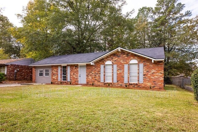 Building Photo - 2855 Viking Dr