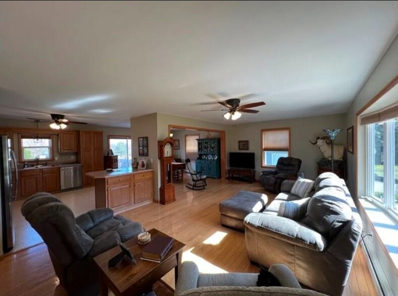 Building Photo - 501 Pone Ln