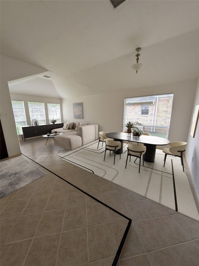 Building Photo - 3214 Kempwood Dr