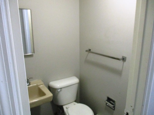 Building Photo - 1708 Rockingham Dr