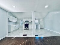 Building Photo - 10 Kensington St