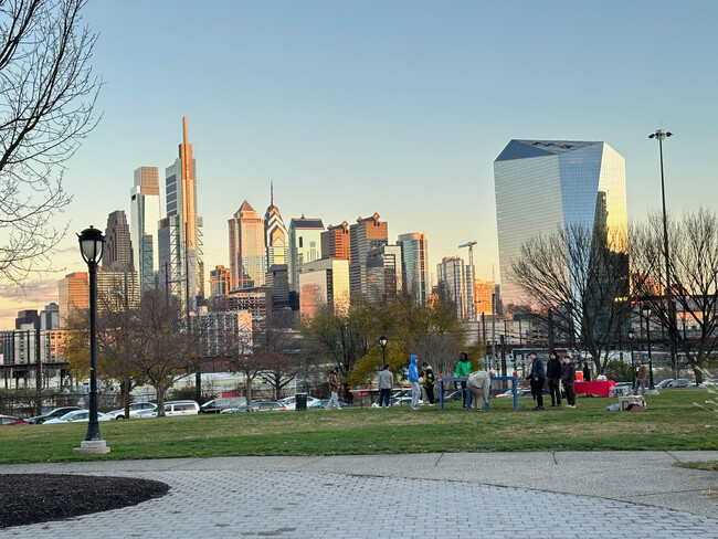 Drexel Park View of Center City - 3615 Baring St