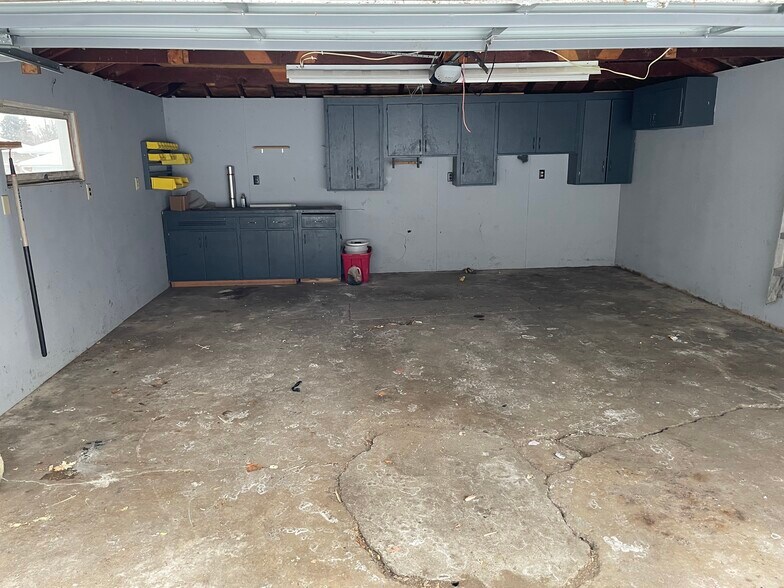 Building Photo - 7109 14th Ave S