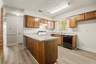 Building Photo - 24110 Griffin House Ln