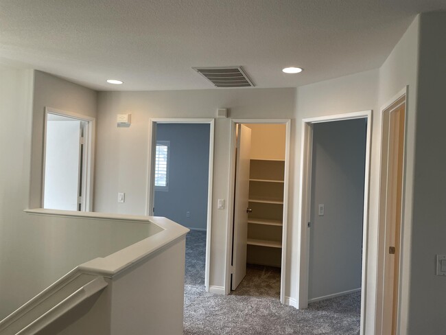 Building Photo - 1167 Innisfree Ct
