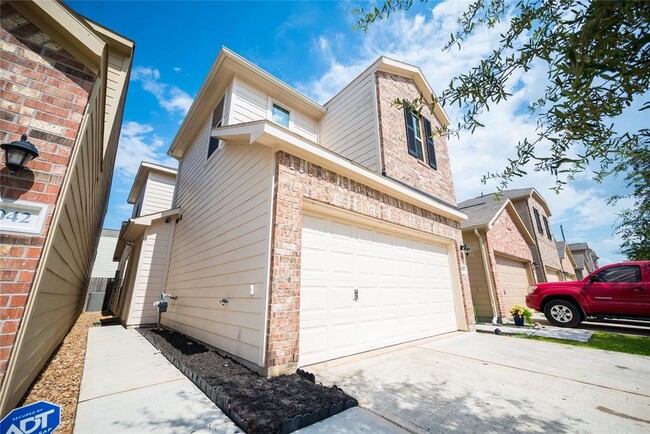 Building Photo - 6038 Wesley Manor Ct