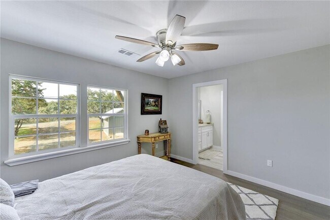 Building Photo - 713 Nomad Dr