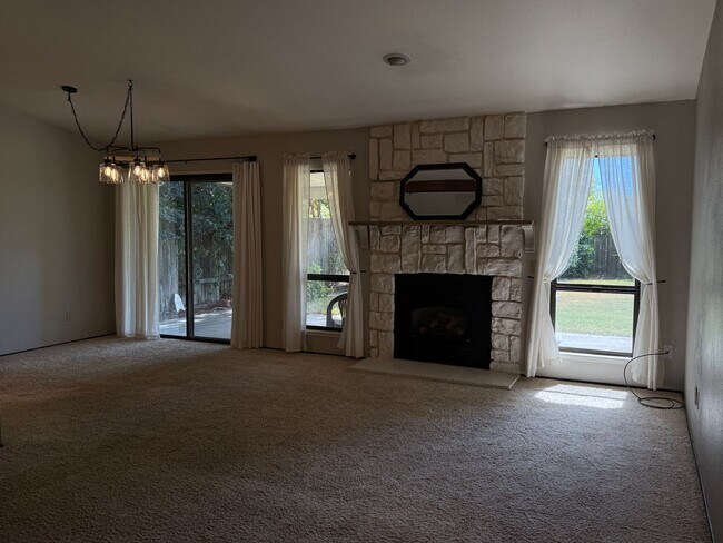 Building Photo - 5308 Angelina Ave