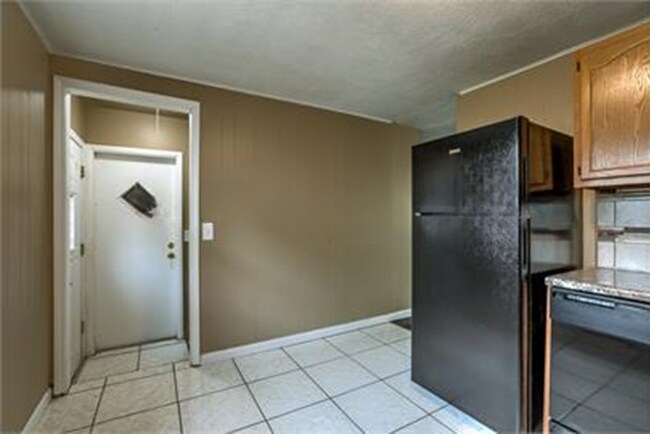 Building Photo - 6310 N 47th St