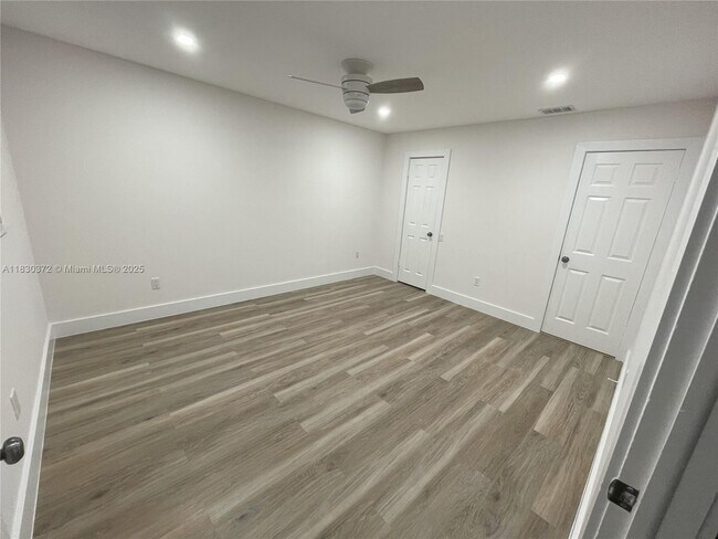 Building Photo - 6445 SW 116th Pl