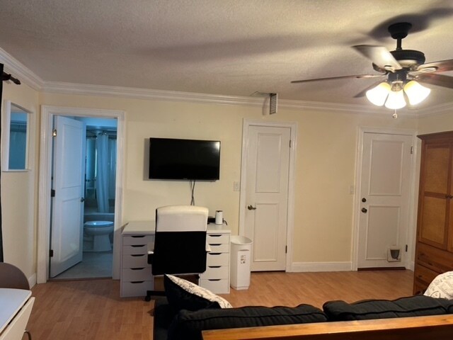 view of bathroom & closet door - 600 NW 7th Ave