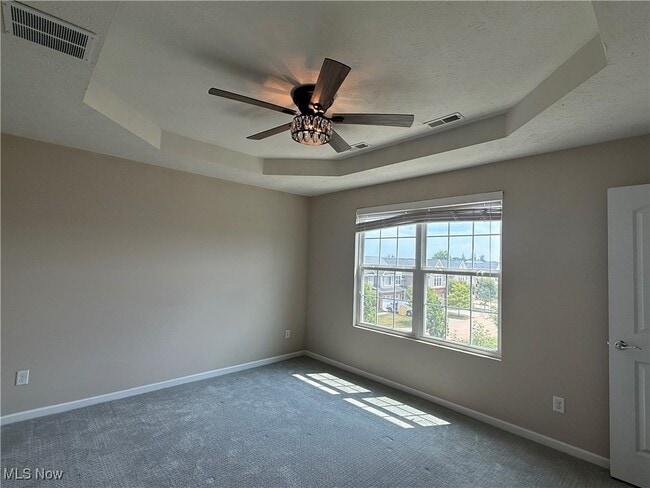 Building Photo - 6140 N Pointe Dr