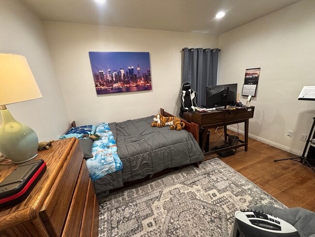 Building Photo - Beautiful Single-Story 4-Bedroom Home with RV Parking in Woodland Hills!