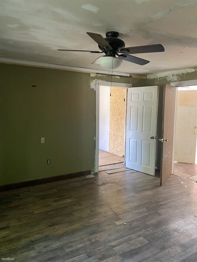 2 br, 1 bath House 913 South Elm Street 913 S Elm St Bald Knob AR