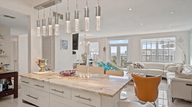 Building Photo - 3475 S Ocean Blvd