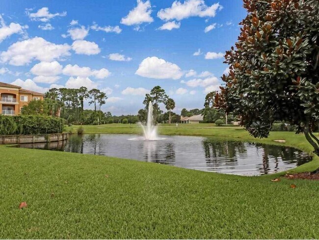 Building Photo - 520 Florida Club Blvd