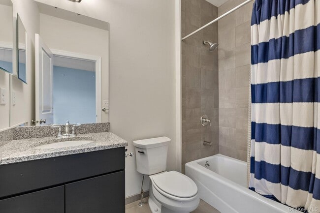 Building Photo - 11 Fraydun Ln