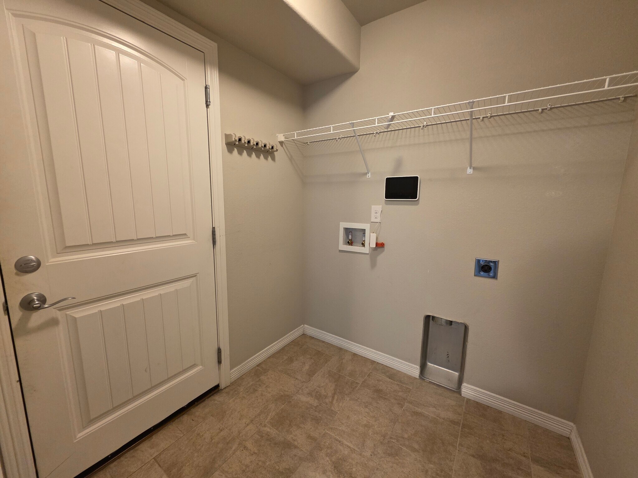 Building Photo - 6535 Weiser Dr